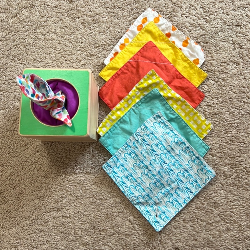 LOVEVERY Tissue Magic Box